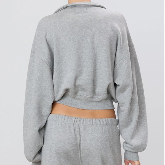 Éterne Cropped Half-Zip Sweatshirt – Heather Grey – Medium - Picture 5 of 7